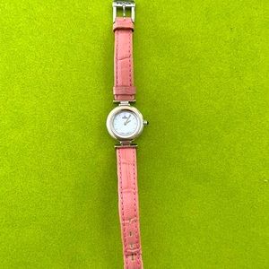 Delicate women’s Fendi watch with pink leather strap